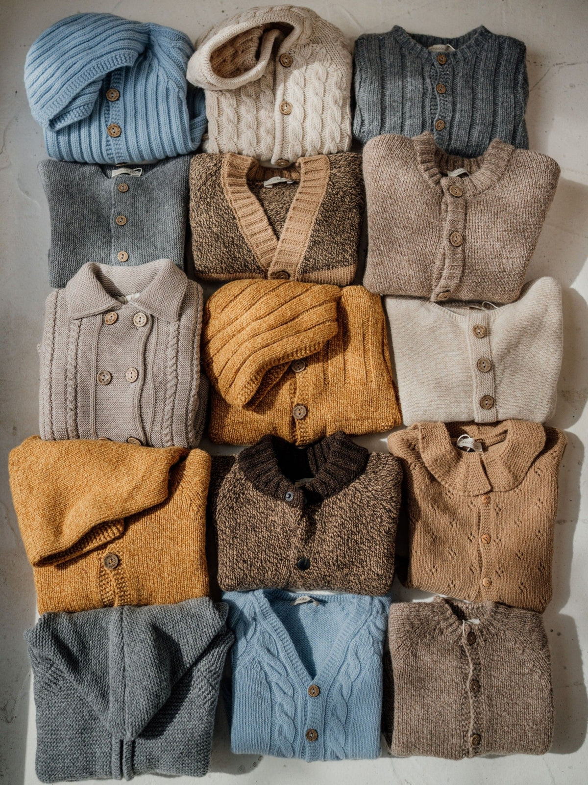 Cardigan con scollo V - Maglieria - WEDOBLE
